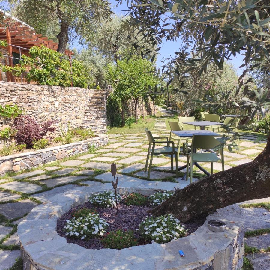 Locanda Goeghin Pieve Ligure Exteriör bild